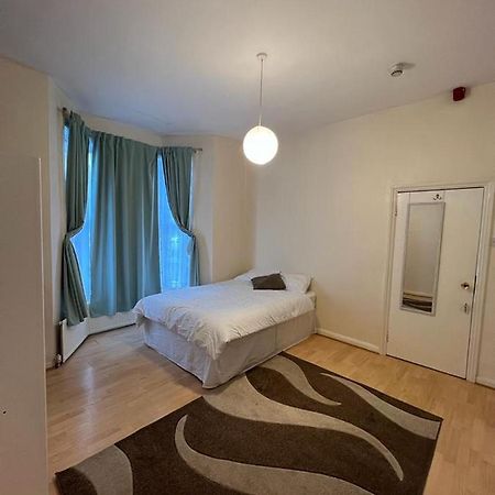 Bruce Rooms London Luaran gambar