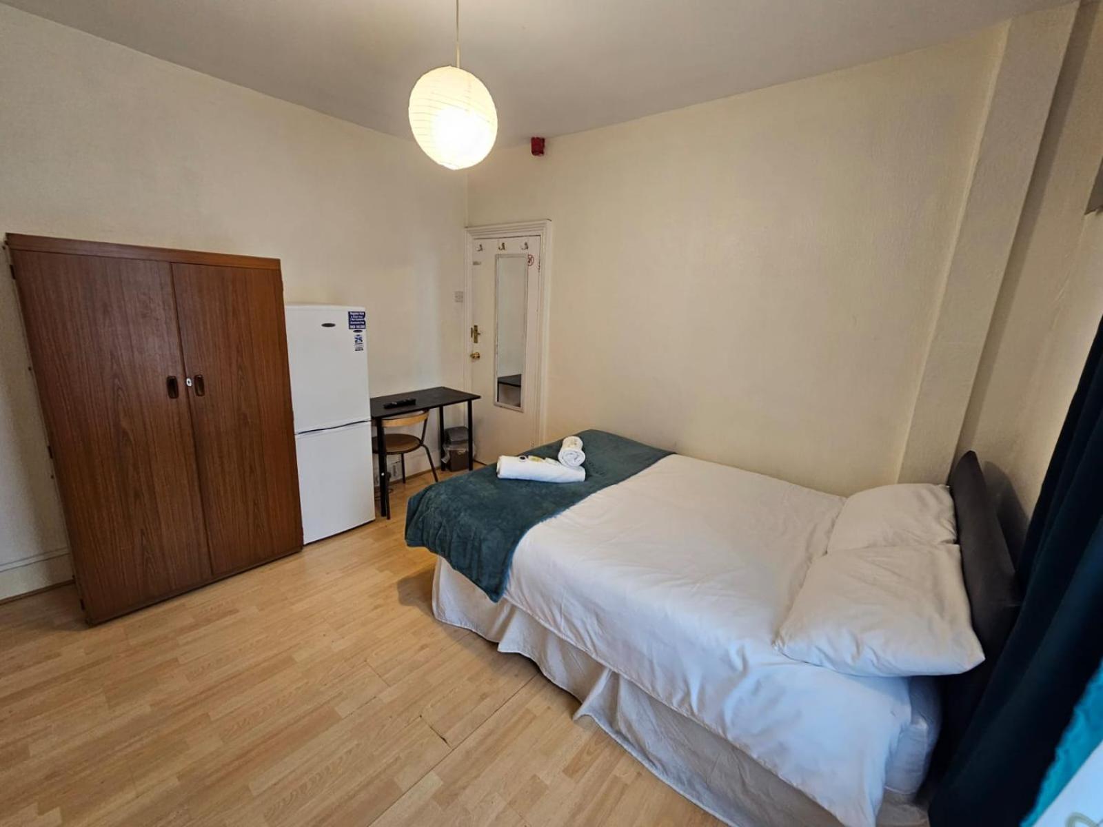 Bruce Rooms London Luaran gambar
