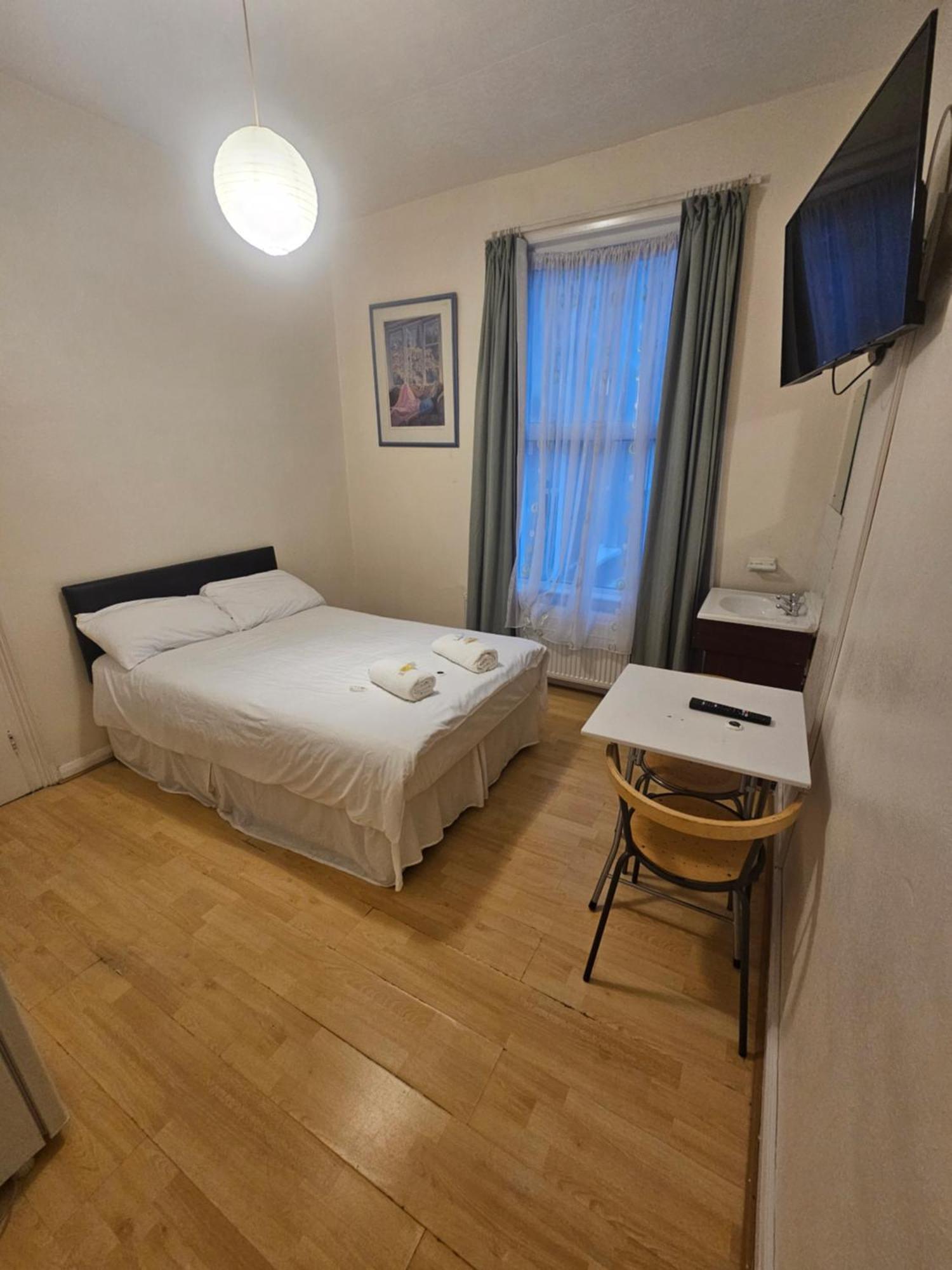 Bruce Rooms London Luaran gambar